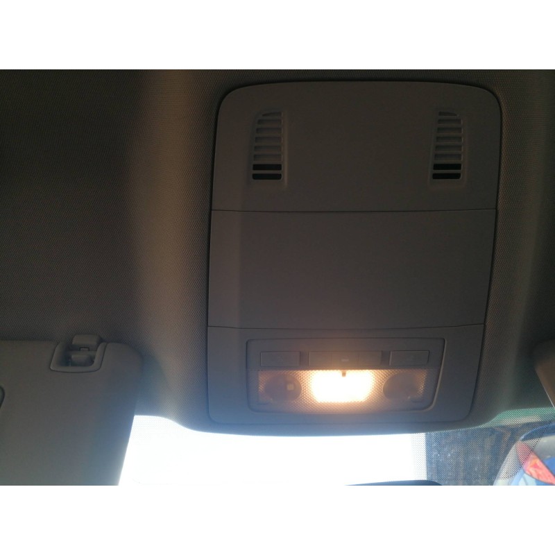 Recambio de luz interior para opel insignia sports tourer sport referencia OEM IAM 316627975  