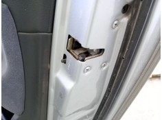 Recambio de cerradura puerta trasera derecha para nissan primera hatchback (p12) 1.9 dci referencia OEM IAM   