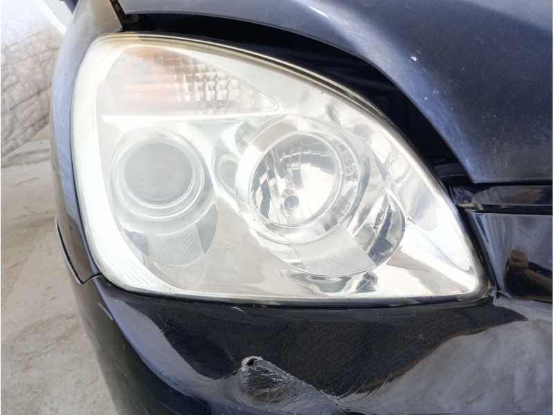 Recambio de faro derecho para kia carens iii monospace (un) 2.0 crdi 140 referencia OEM IAM   