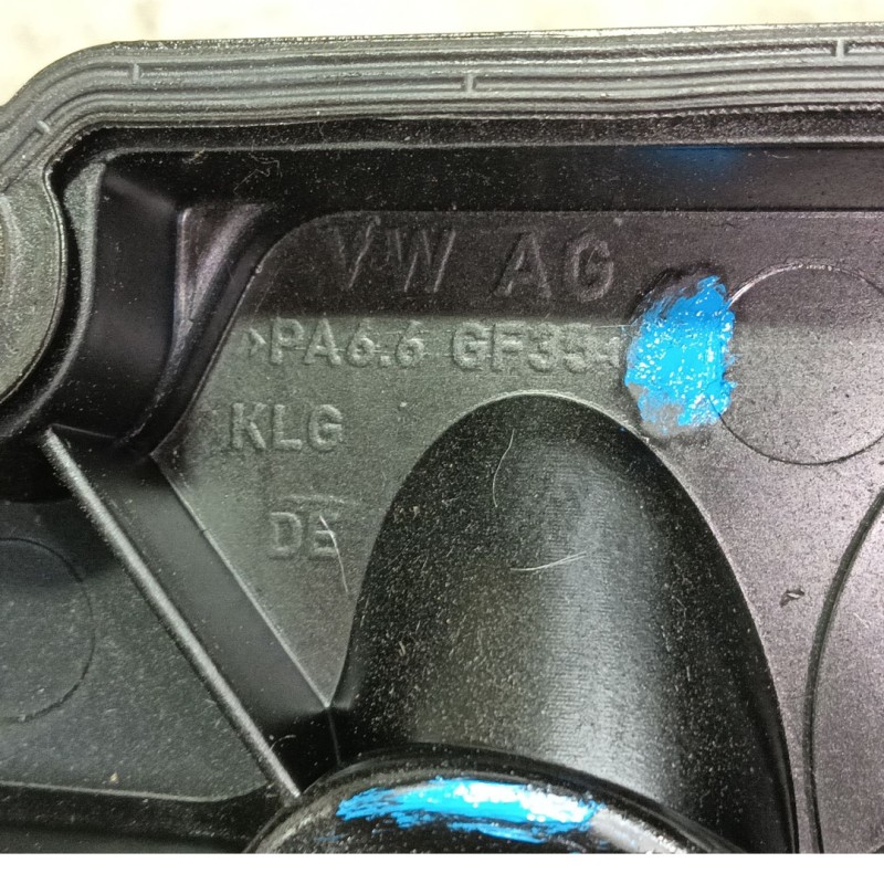 Recambio de tapa balancines para volkswagen golf vi (5k1) rabbit bluemotion referencia OEM IAM  03L103469 