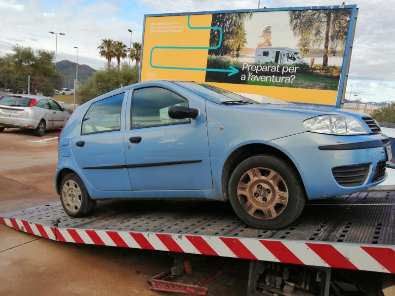 fiat punto (188_) del año 2006