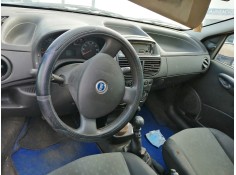 fiat punto (188_) del año 2006 2