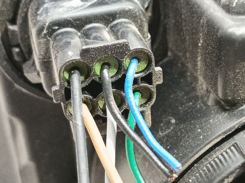 Recambio de faro izquierdo para kia picanto iii (ja) 1.0 referencia OEM IAM   