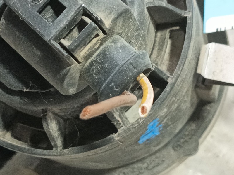 Recambio de faro antiniebla izquierdo para seat ibiza iii (6l1) 1.9 tdi referencia OEM IAM   