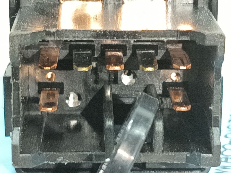 Recambio de mando elevalunas delantero derecho para kia picanto iii (ja) 1.0 referencia OEM IAM   