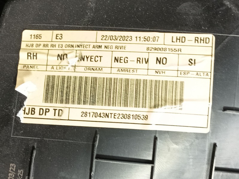 Recambio de guarnecido puerta trasera derecha para renault captur ii referencia OEM IAM 829008155R 2237268X 