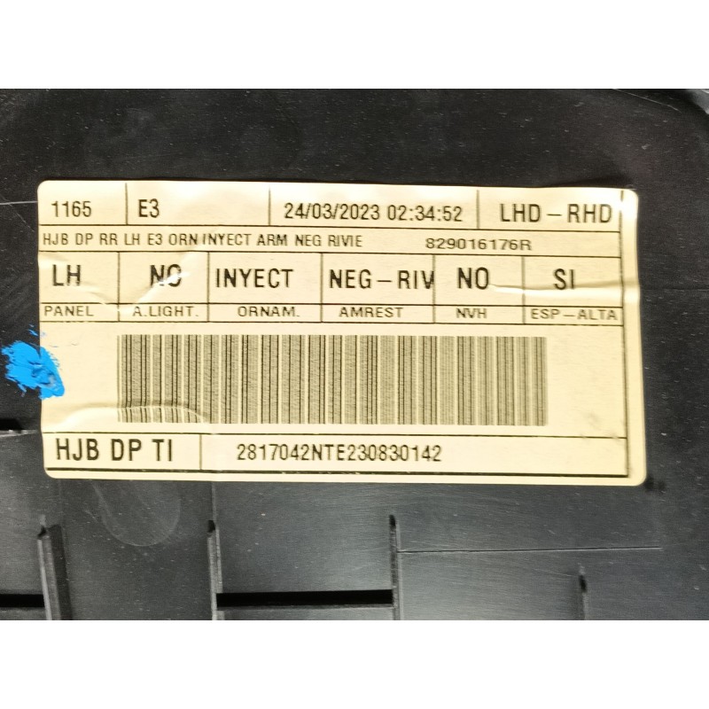 Recambio de guarnecido puerta trasera izquierda para renault captur ii referencia OEM IAM 829008155R 2237268X 