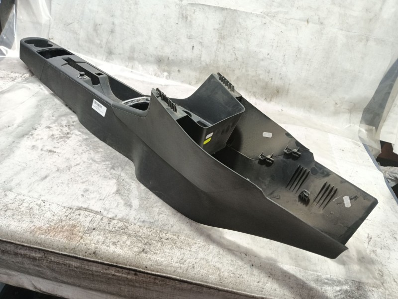 Recambio de consola central para skoda rapid spaceback (nh1) 1.6 tdi referencia OEM IAM   