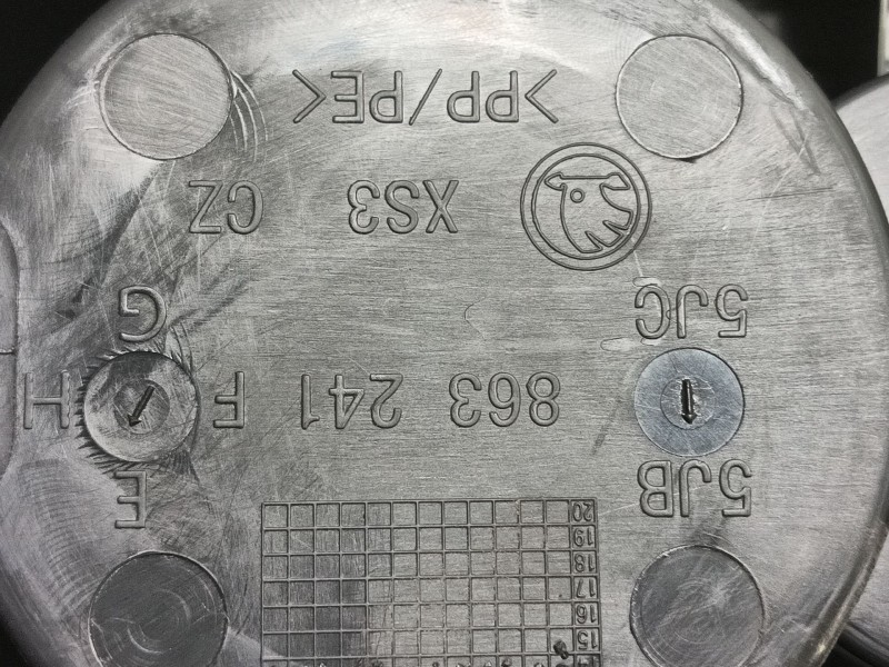 Recambio de consola central para skoda rapid spaceback (nh1) 1.6 tdi referencia OEM IAM   