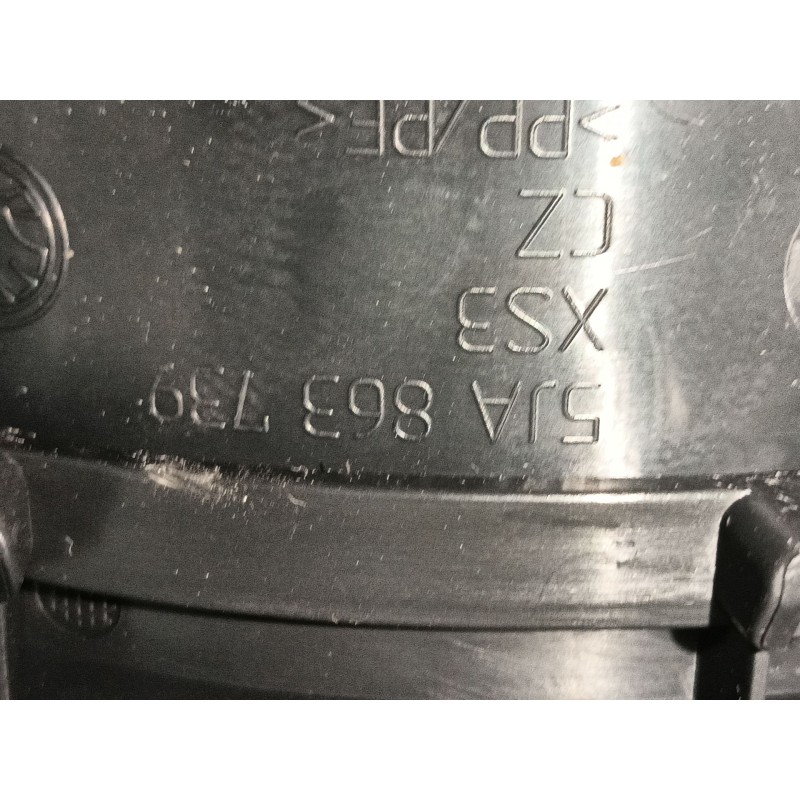 Recambio de consola central para skoda rapid spaceback (nh1) 1.6 tdi referencia OEM IAM   