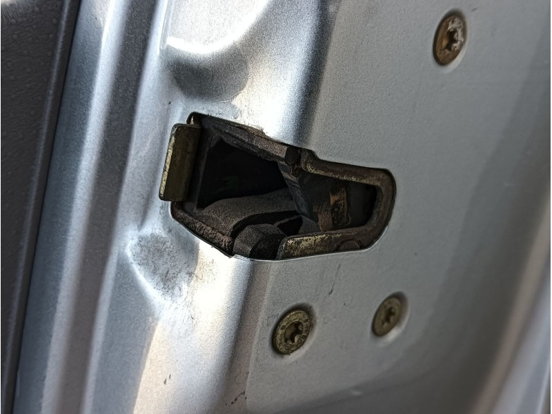 Recambio de puerta delantera derecha para citroën c3 1.4 hdi sx plus referencia OEM IAM COMPLETA  
