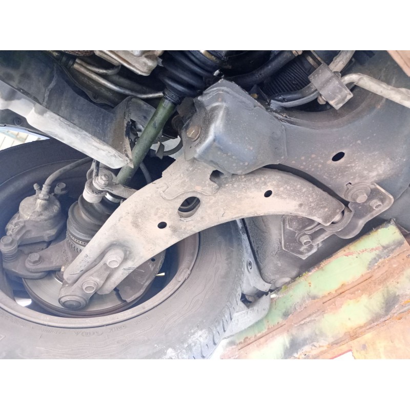 Recambio de brazo suspension inferior delantero derecho para kia shuma ii (fb) 1.6 referencia OEM IAM   