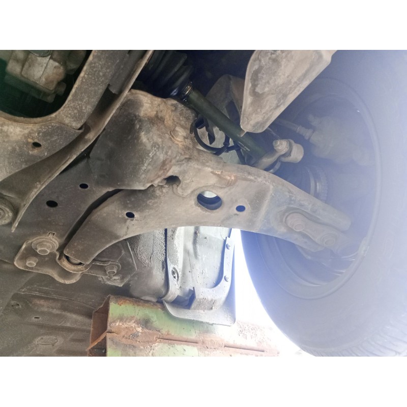 Recambio de brazo suspension inferior delantero izquierdo para kia shuma ii (fb) 1.6 referencia OEM IAM   