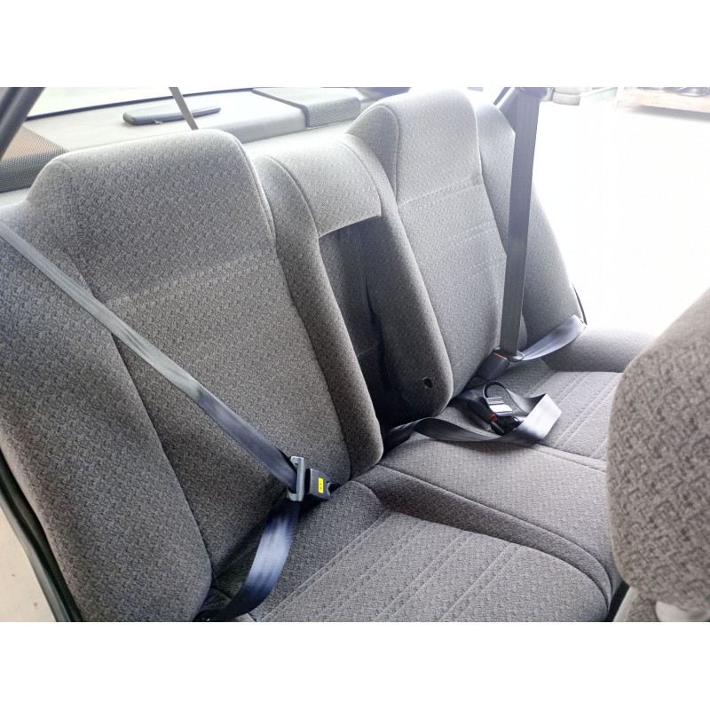 Recambio de asientos traseros para daewoo aranos 2.0 referencia OEM IAM   