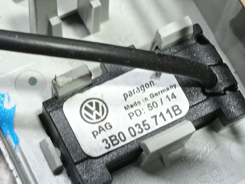 Recambio de luz interior para skoda rapid spaceback (nh1) 1.6 tdi referencia OEM IAM   