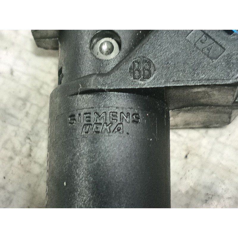 Recambio de inyector para mercedes-benz clase s (w221) berlina 600 (221.176) referencia OEM IAM  2750780249 