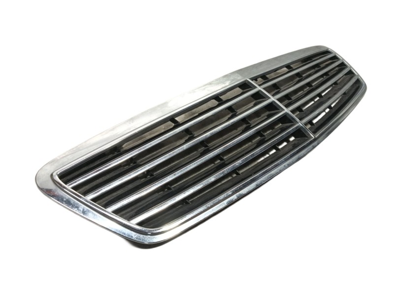 Recambio de rejilla delantera para mercedes-benz clase s (w220) berlina 55 amg (220.073) referencia OEM IAM A2208800383  