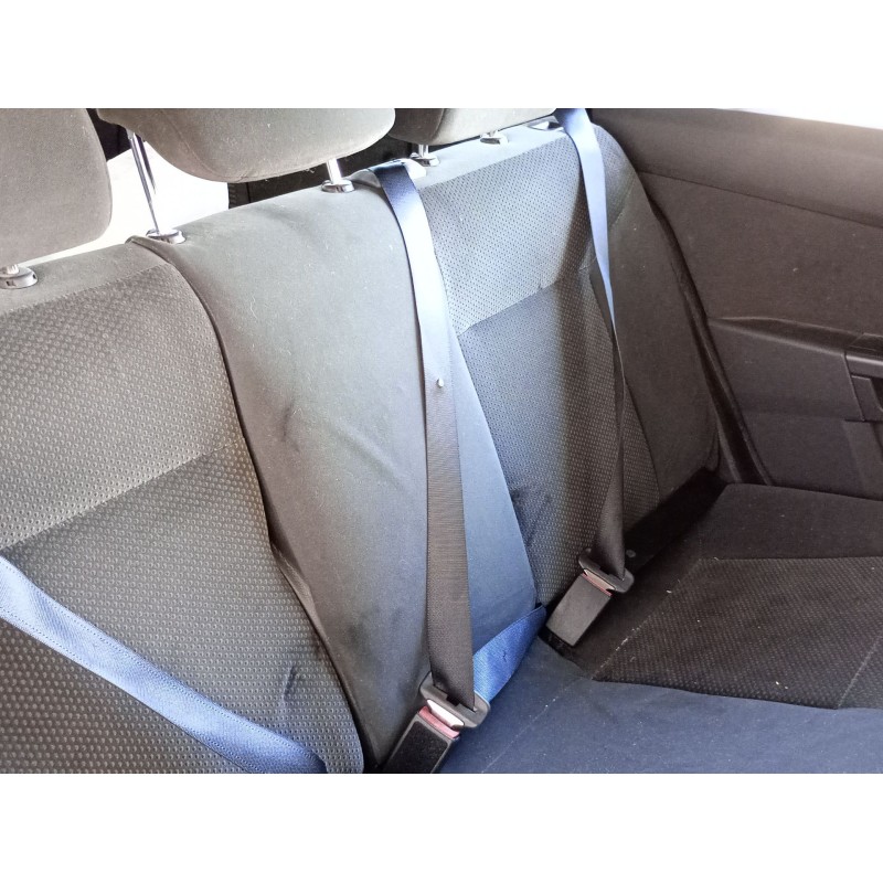 Recambio de cinturon seguridad trasero central para opel astra h station wagon (a04) 1.9 cdti 16v (l35) referencia OEM IAM   