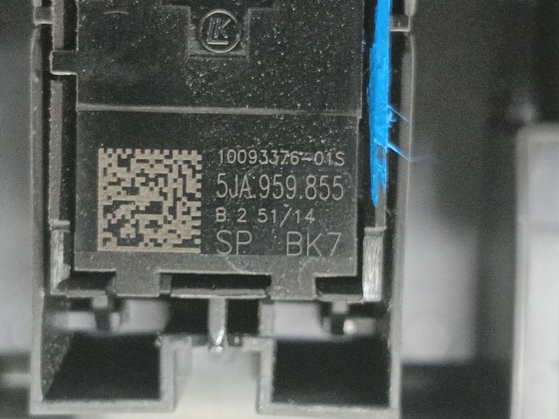 Recambio de mando elevalunas trasero izquierdo para skoda rapid spaceback (nh1) 1.6 tdi referencia OEM IAM   