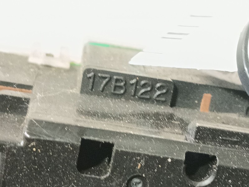 Recambio de mando limpia para mazda 6 sedán (gg) 2.0 di (gg14) referencia OEM IAM  17B122 