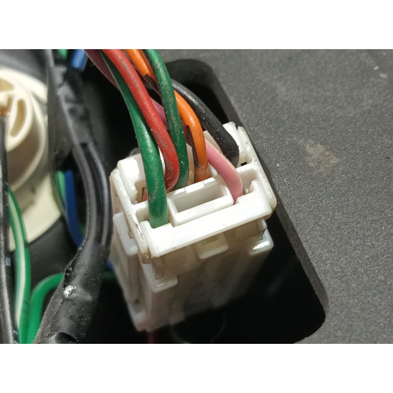 Recambio de piloto trasero derecho para hyundai lantra berlina (rd) 1.6 gls referencia OEM IAM   