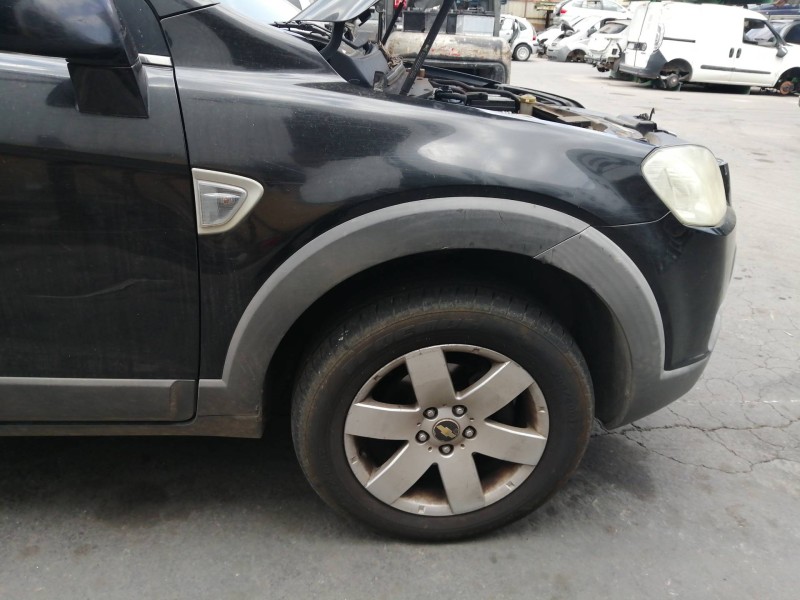 Recambio de aletin delantero derecho para chevrolet captiva 2.0 vcdi lt referencia OEM IAM   