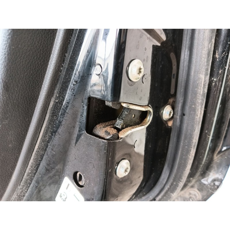 Recambio de puerta trasera derecha para chevrolet captiva 2.0 vcdi lt referencia OEM IAM   