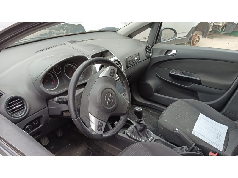opel corsa d (s07) del año 2011