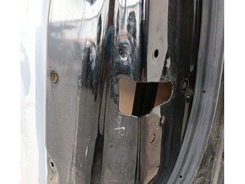 Recambio de puerta delantera izquierda para chevrolet captiva 2.0 vcdi lt referencia OEM IAM   