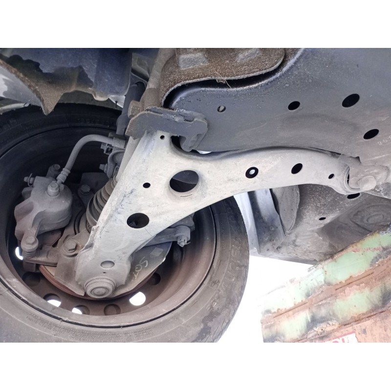 Recambio de brazo suspension inferior delantero derecho para hyundai matrix (fc) 1.6 referencia OEM IAM   