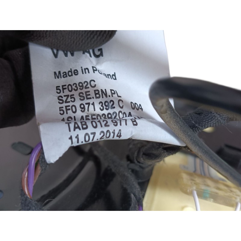 Recambio de asiento delantero derecho para seat leon (5f1) style referencia OEM IAM   