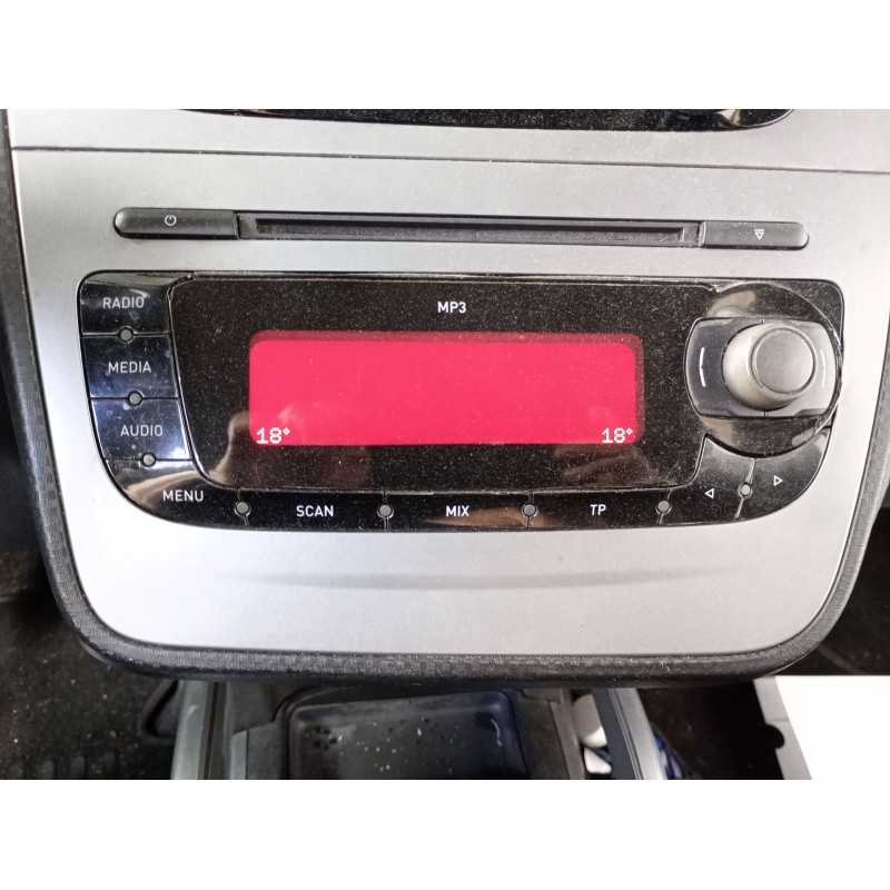 Recambio de sistema audio / radio cd para seat altea (5p1) 2.0 tdi referencia OEM IAM   