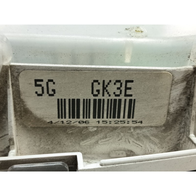 Recambio de cuadro instrumentos para mazda 6 sedán (gg) 2.0 di (gg14) referencia OEM IAM   