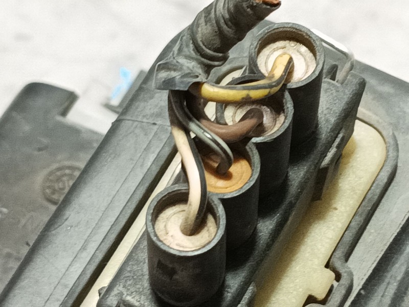 Recambio de faro izquierdo para seat ibiza ii (6k1) 1.9 d referencia OEM IAM 0  