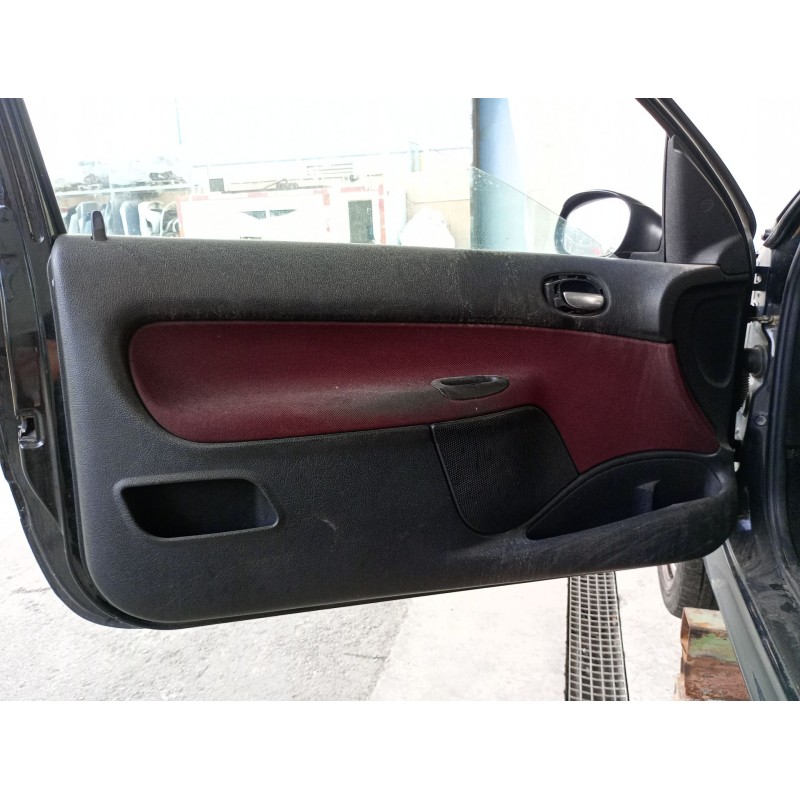 Recambio de guarnecido puerta delantera izquierda para peugeot 206 hatchback (2a/c) 1.6 16v referencia OEM IAM   