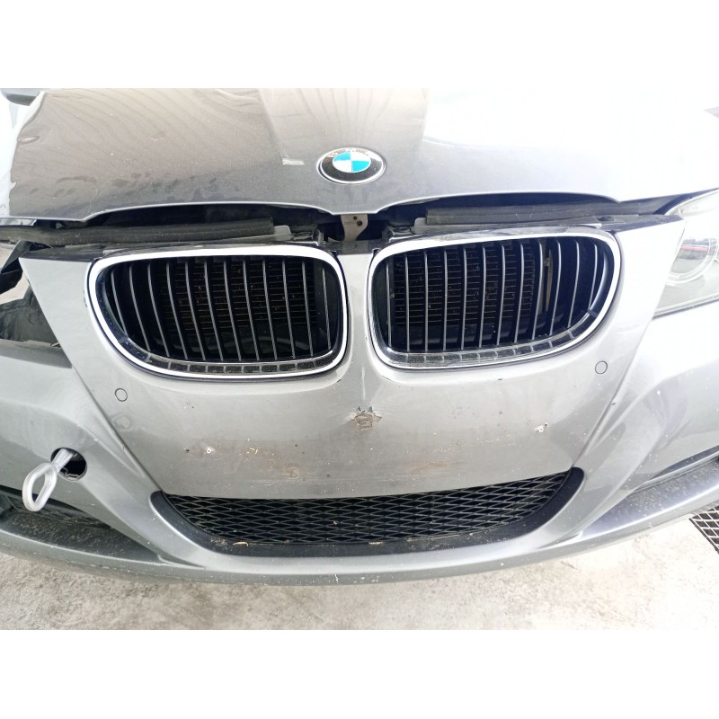 Recambio de rejilla delantera para bmw 3 (e90) 320 d referencia OEM IAM   