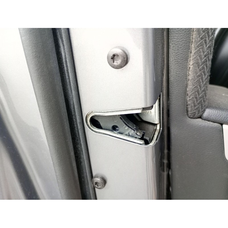 Recambio de cerradura puerta delantera izquierda para bmw 3 (e90) 320 d referencia OEM IAM   