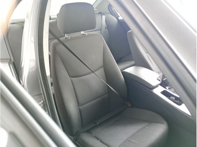 Recambio de cinturon seguridad delantero derecho para bmw 3 (e90) 320 d referencia OEM IAM   