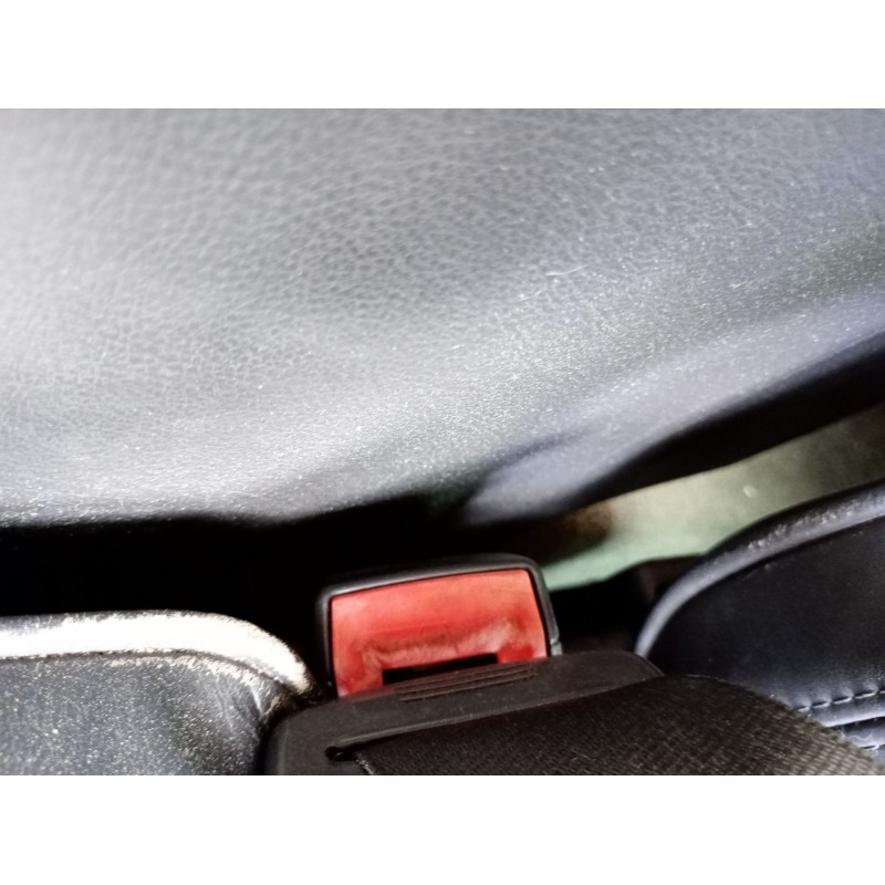 Recambio de enganche cinturon delantero izquierdo para volkswagen touareg (7la, 7l6, 7l7) 5.0 v10 tdi referencia OEM IAM 0  