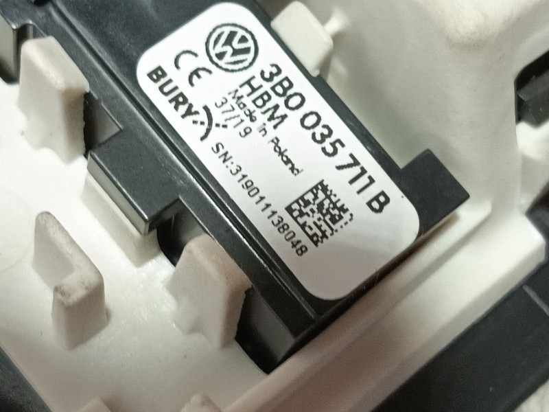 Recambio de luz interior para seat leon (5f1) 2.0 tdi referencia OEM IAM  5F0947105BA 