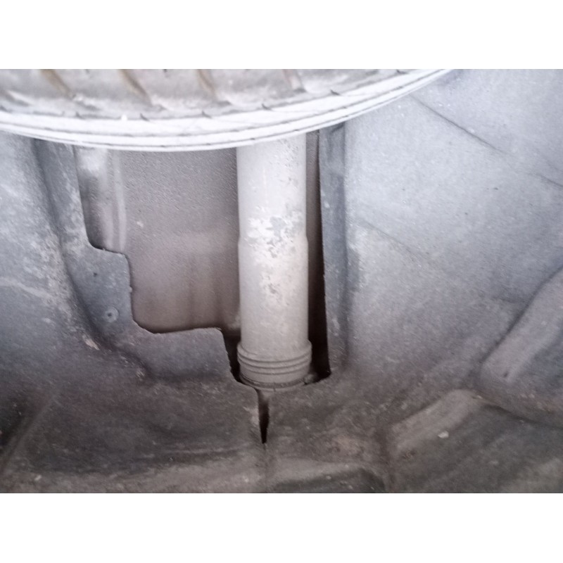 Recambio de amortiguador trasero derecho para seat leon (5f1) 1.2 tsi referencia OEM IAM   