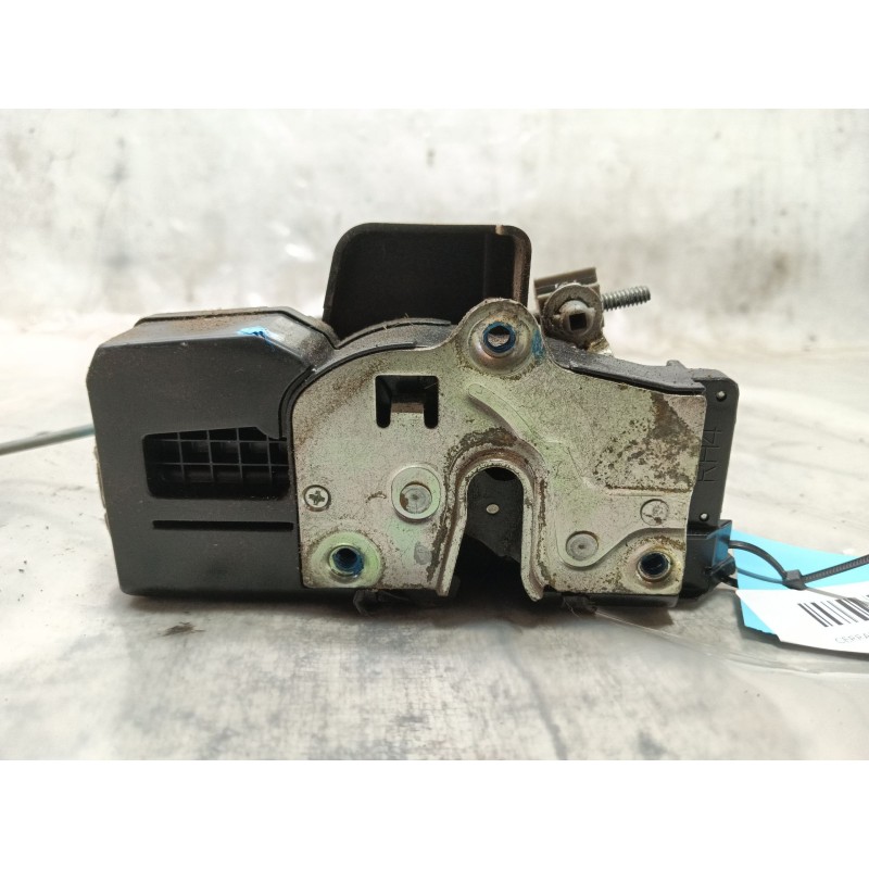 Recambio de cerradura puerta delantera derecha para chevrolet captiva 2.0 vcdi lt referencia OEM IAM   