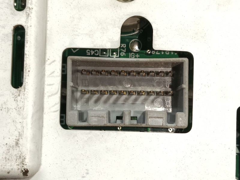 Recambio de cuadro instrumentos para ssangyong rexton 2.7 turbodiesel cat referencia OEM IAM   