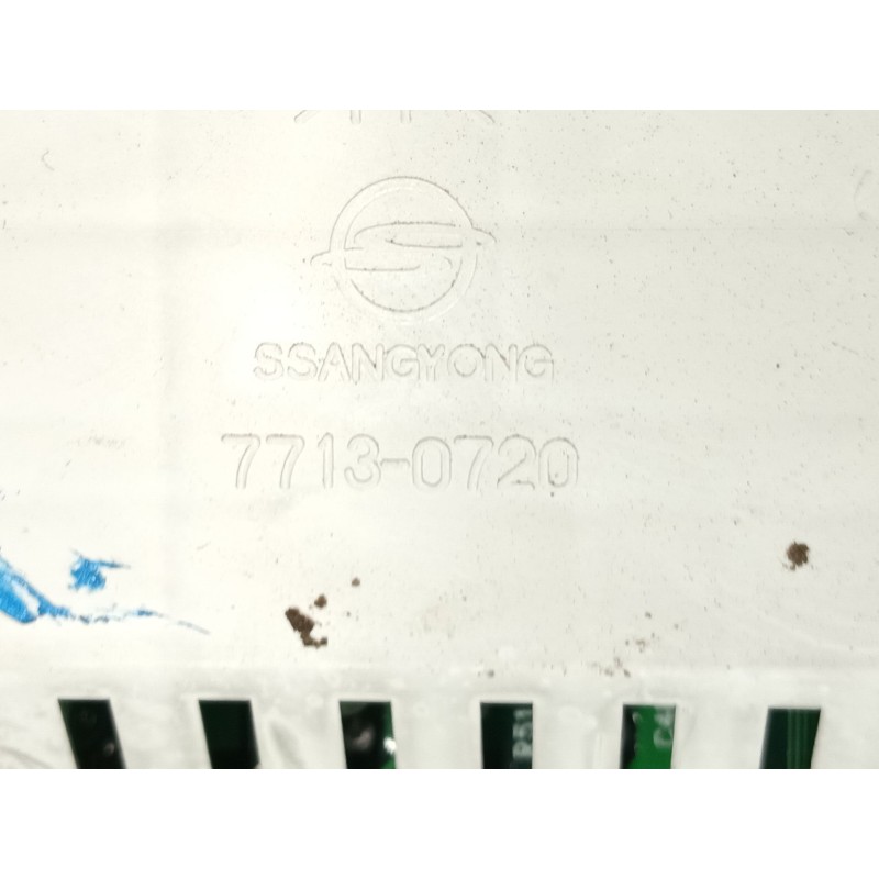Recambio de cuadro instrumentos para ssangyong rexton 2.7 turbodiesel cat referencia OEM IAM   