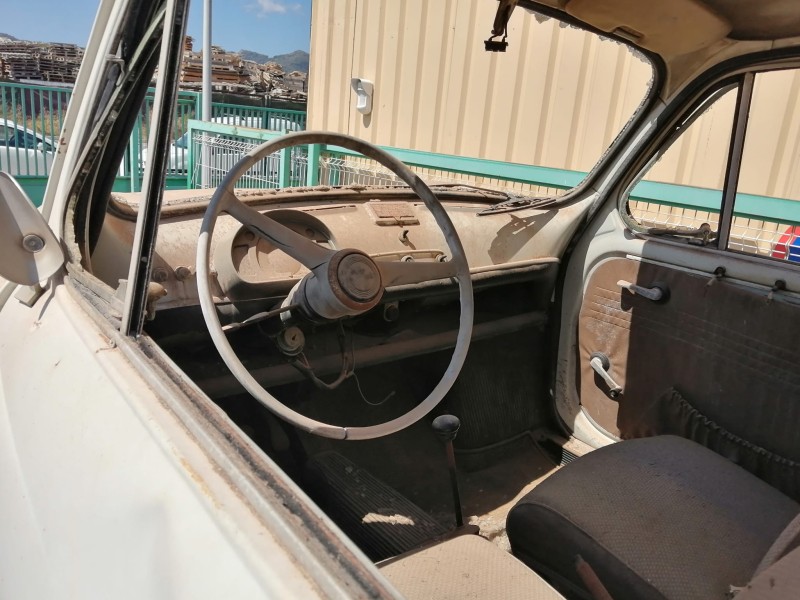 seat 600 (110b) del año 1971