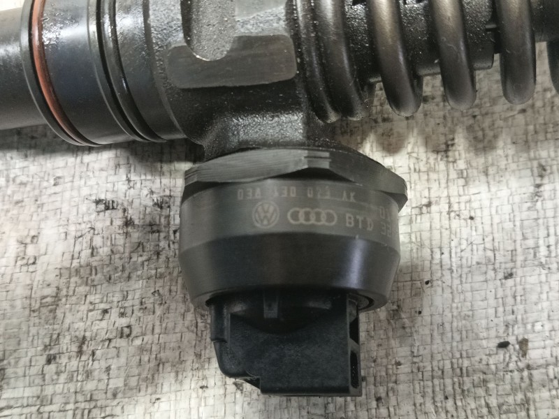 Recambio de inyector para seat alhambra (7v9) fancy referencia OEM IAM   