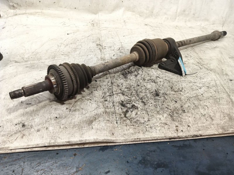 Recambio de transmision delantera derecha para kia carnival ii (gq) 2.9 crdi referencia OEM IAM   