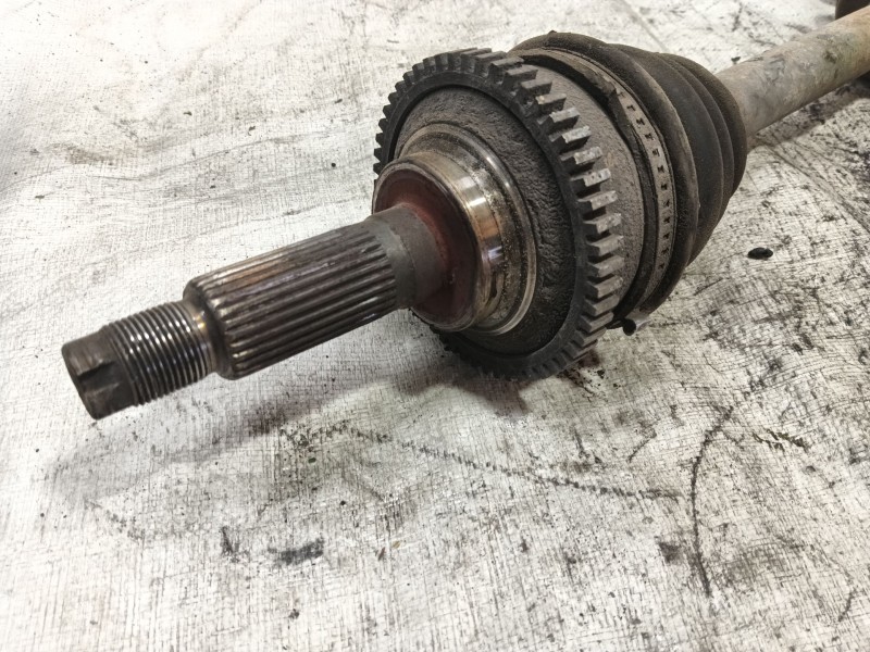 Recambio de transmision delantera derecha para kia carnival ii (gq) 2.9 crdi referencia OEM IAM   