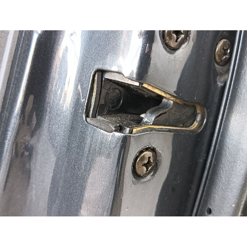 Recambio de puerta delantera derecha para kia carens ii monospace (fj) 2.0 crdi referencia OEM IAM COMPLETA  