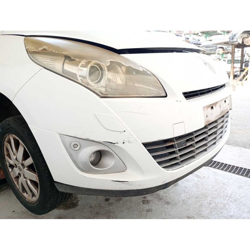 Recambio de paragolpes delantero para renault grand scénic iii (jz0/1_) 1.9 dci referencia OEM IAM   